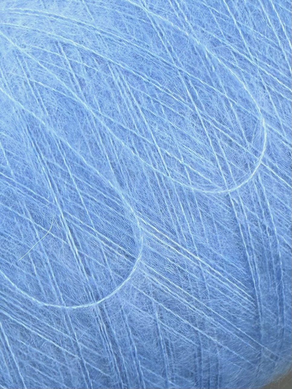 Royal Kid Silk Nm 9000 – Fil en Super Kid Mohair et soie col. Bleu ciel | Zimpfer Wolle Selezione